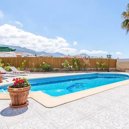 Buganvilla Vistas Villa *