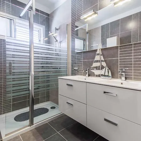 Buganvilla Vistas Callao Salvaje